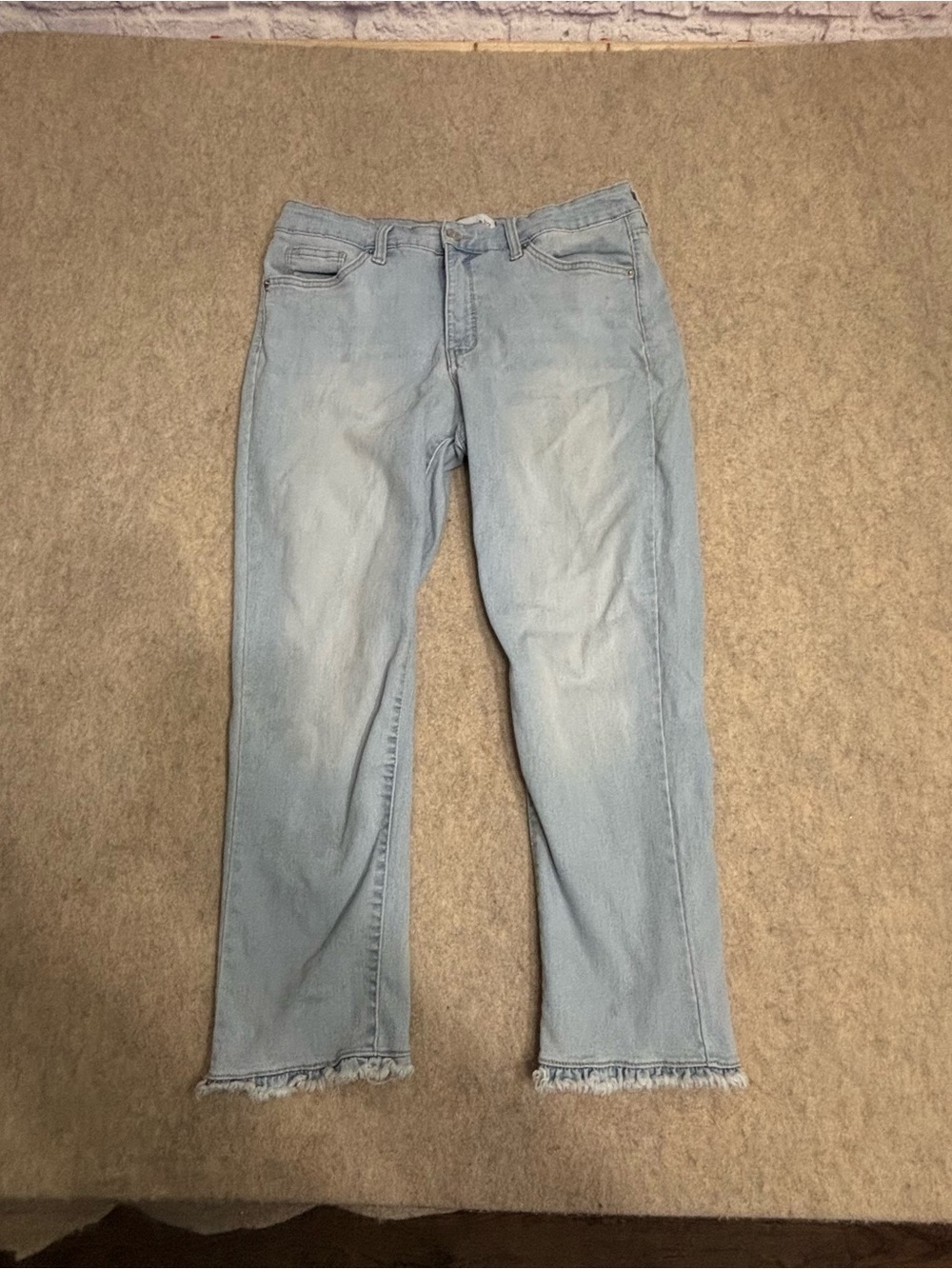 crown & ivy Light Blue Straight-Leg Jeans with Frayed Hem
